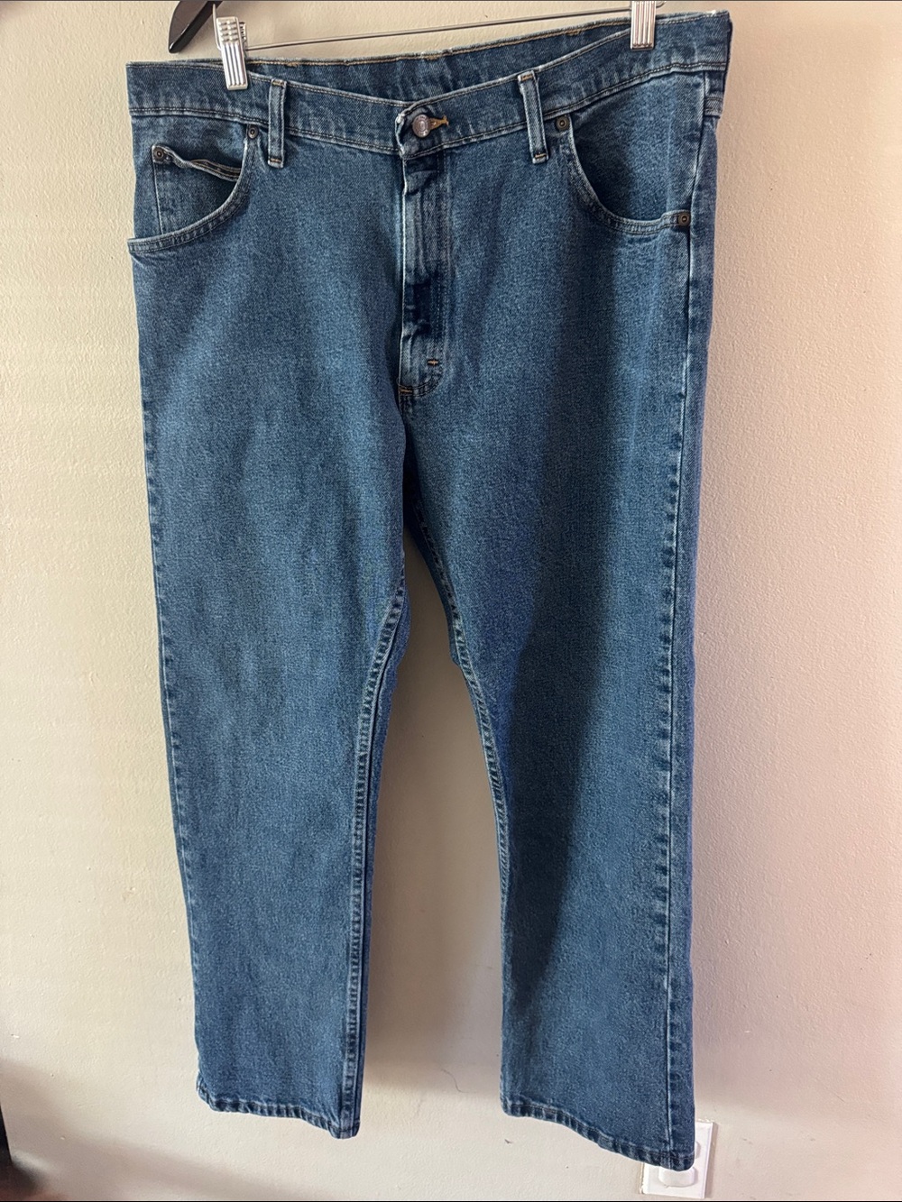 Wrangler Men's Straight Leg Blue Denim Jeans